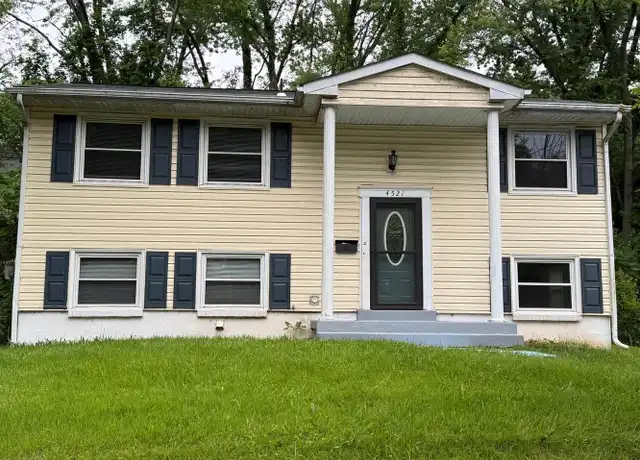 Property at 4521 Edinburg Dr, Woodbridge, VA, 22193, 4 beds, 2 baths, [object Object]