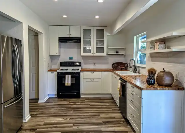 Property at 812 Hill Wood Dr, Austin, TX, 78745, 4 beds, 1.5 baths, [object Object]