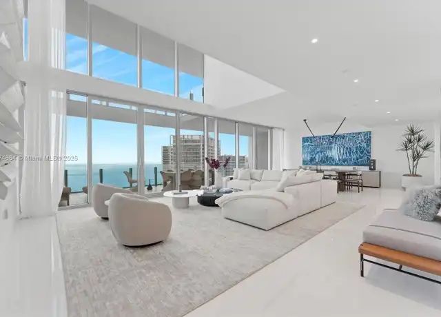 Property at 300 Biscayne Boulevard Way Unit 5002, Miami, FL, 33131, 4 beds, 5.5 baths, [object Object]