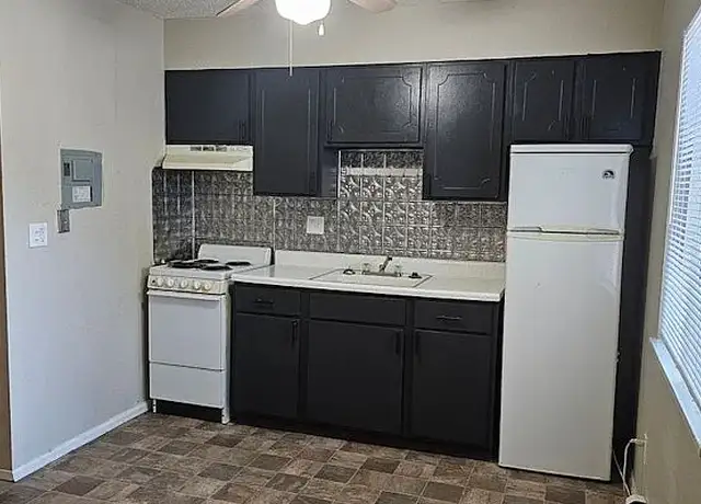 Photo of 1935 Carmel Dr, Colorado Springs, CO 80910