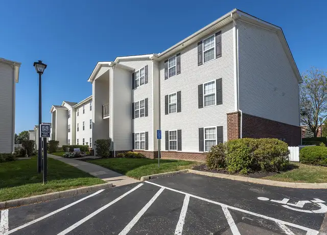 Photo of 2765 Sawmill Park Dr, Dublin, OH 43017