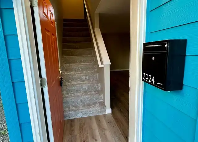 Property at 3924 SE Gladstone St Unit 3924, Portland, OR, 97202, 2 beds, 1.5 baths, [object Object]