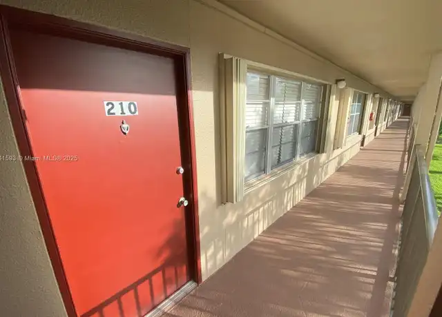 Property at 801 SW 133rd Ter Unit 210K, Pembroke Pines, FL, 33027, 1 bed, 1 bath, [object Object]
