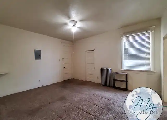 Property at 242 Washington St Unit 203, Gooding, ID, 83330, 1 bed, 1 bath, [object Object]