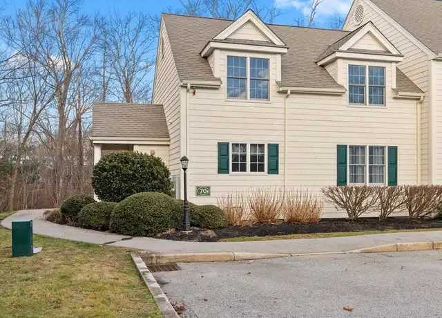 Property at 70 Chief Justice Cushing Hwy Unit 1, Hingham, MA, 02043, 3 beds, 1.5 baths, [object Object]