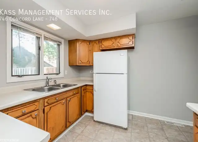 Property at 746 Concord Ln Unit 746, Barrington, IL, 60010, 2 beds, 1.5 baths, [object Object]
