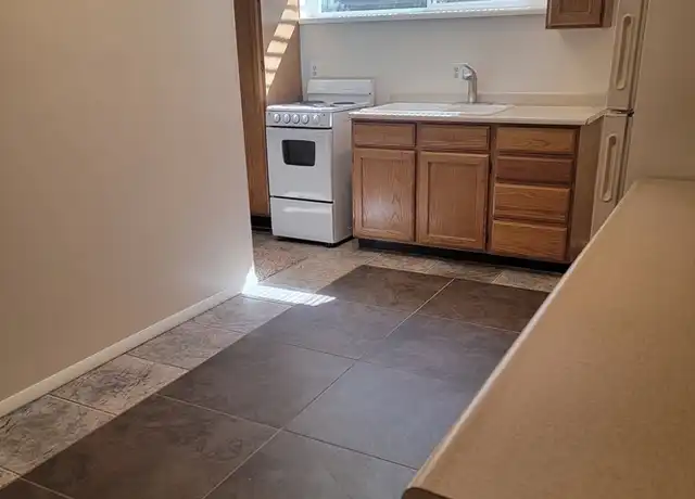 Property at 1346 E Rosa Cir, Sandy, UT, 84092, 1 bed, 1 bath, [object Object]