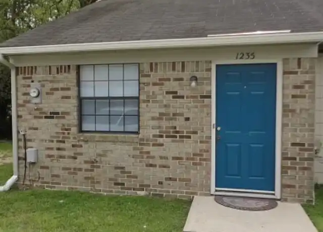 Property at 1235 Continental Ct, Tallahassee, FL, 32304, 1 bed, 1 bath, [object Object]
