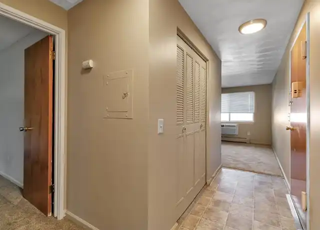 Property at Pine Ridge Crossing - 14-42 Seneca Manor Dr, Rochester, NY, 14621, 1 bed, 1 bath, [object Object]