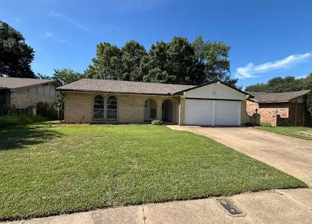 Property at 2304 Vineyard Dr, Arlington, TX, 76015, 3 beds, 2 baths, [object Object]