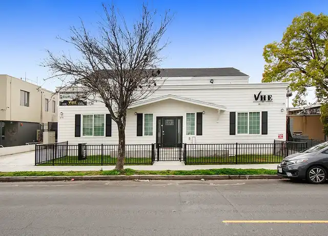 Property at 668 W 28th St, Los Angeles, CA, 90007, 1 bed, 1 bath, [object Object]