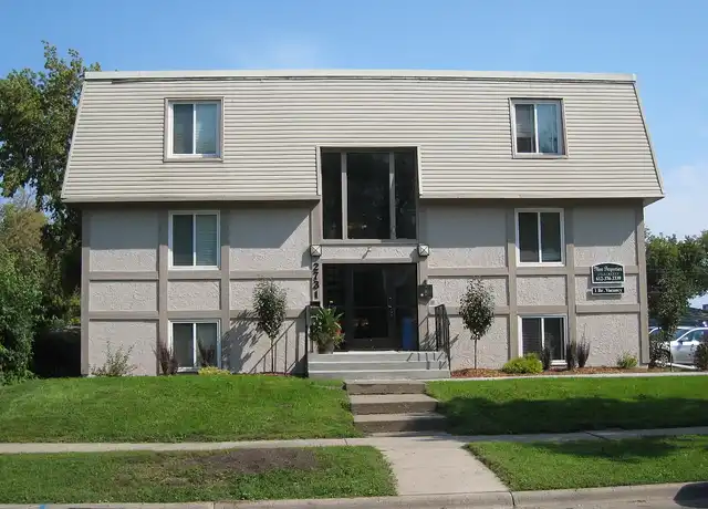 Property at 2731 Pillsbury Ave S, Minneapolis, MN, 55408, 0-1 beds, 1 bath, [object Object]