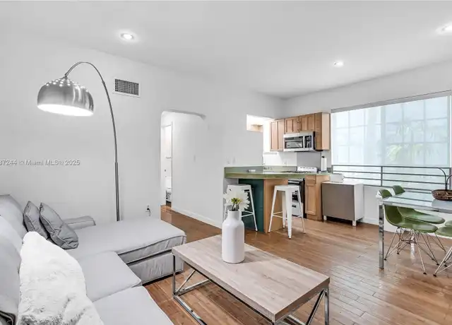 Property at 815 Euclid Ave #7, Miami Beach, FL, 33139, 1 bed, 1 bath, [object Object]