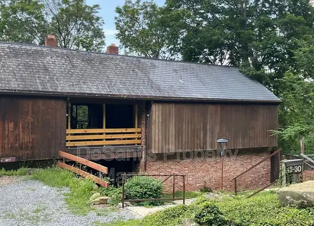 Property at 1530 Barr Ave Unit B, Pittsburgh, PA, 15205, 2 beds, 1 bath, [object Object]