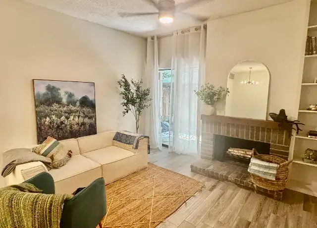 Property at 7900 N Stadium Dr #95, Houston, TX, 77030, 1 bed, 1 bath, [object Object]