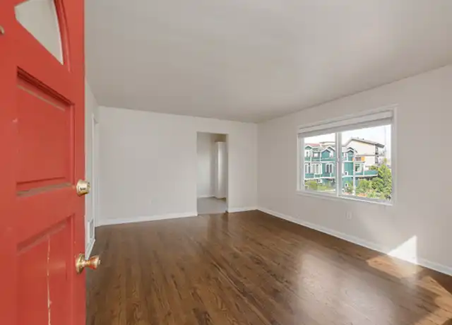 Property at 1809 5th Ave N Unit 01, Seattle, WA, 98109, 1 bed, 1 bath, [object Object]