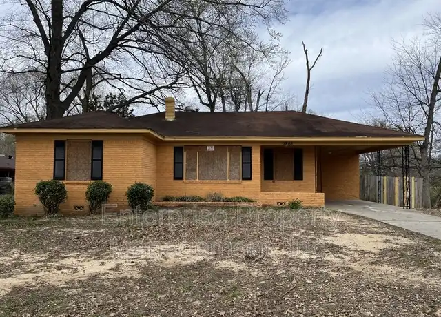 Property at 1848 Woodburn Dr, Memphis, TN, 38127, 4 beds, 1.5 baths, [object Object]