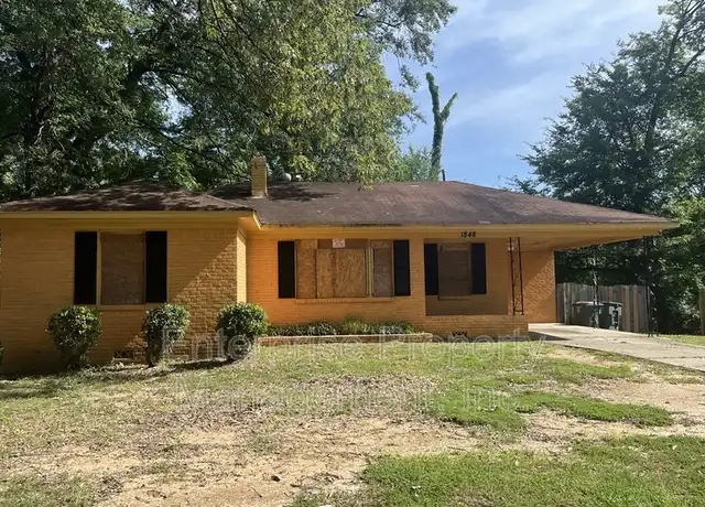 Property at 1848 Woodburn Dr, Memphis, TN, 38127, 4 beds, 1.5 baths, [object Object]