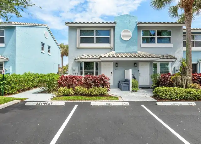 Property at 942 Jeffery St, Boca Raton, FL, 33487, 2 beds, 2.5 baths, [object Object]