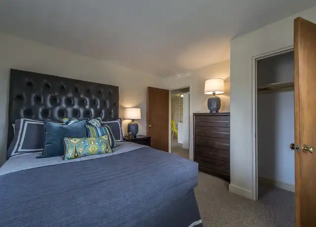 Property at 333 Massachusetts Ave Unit 11, Arlington, MA, 02476, 1 bed, 1 bath, [object Object]
