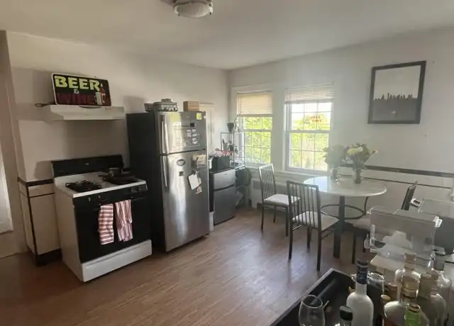 Property at 52 Ten Hills Rd, Somerville, MA, 02145, 2 beds, 1 bath, [object Object]