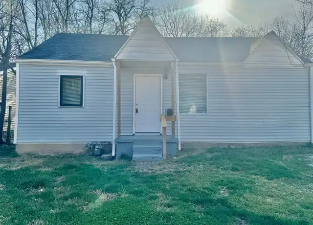 Property at 742 N Warren Ave, Springfield, MO, 65802, 3 beds, 1 bath, [object Object]