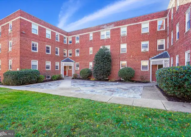 Property at 2040 N Vermont St Unit 105, Arlington, VA, 22207, 1 bed, 1 bath, [object Object]