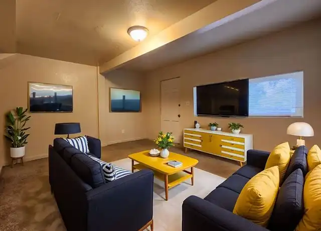 Property at 2512 E Dale St Unit 4, Colorado Springs, CO, 80909, 2 beds, 1 bath, [object Object]