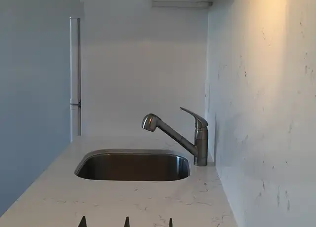 Property at Hollywood Melrose Apartments - 5014 Melrose Ave, Los Angeles, CA, 90004, 0-1 beds, 1 bath, [object Object]