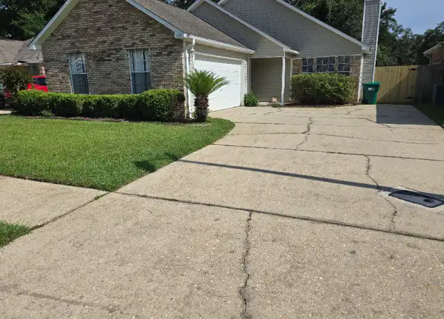 Property at 2566 Barron Ct, Shalimar, FL, 32579, 3 beds, 2 baths, [object Object]