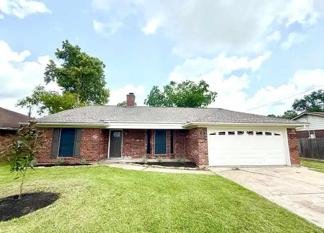 Property at 621 E Murray St, Angleton, TX, 77515, 3 beds, 2 baths, [object Object]