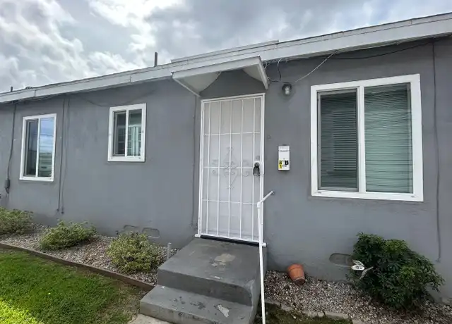 Property at 381 N 7th St Unit B, Colton, CA, 92324, 1 bed, 1 bath, [object Object]