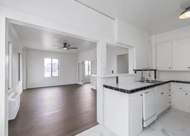 Property at 801 S Gramercy Dr Unit 602, Los Angeles, CA, 90005, 2 beds, 1 bath, [object Object]