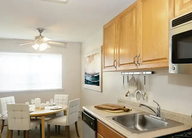 Property at Heatherwood House at Ronkonkoma - 147 Lake Shore Rd, Ronkonkoma, NY, 11779, 1-2 bed, 1 bath, [object Object]