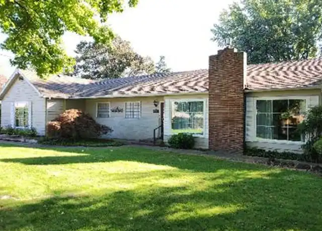 Property at 1271 Kings Hwy, Medford, OR, 97501, 3 beds, 2 baths, [object Object]