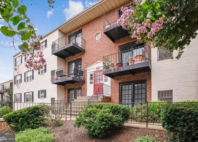 Property at 432 N Armistead St #302, Alexandria, VA, 22312, 3 beds, 1.5 baths, [object Object]