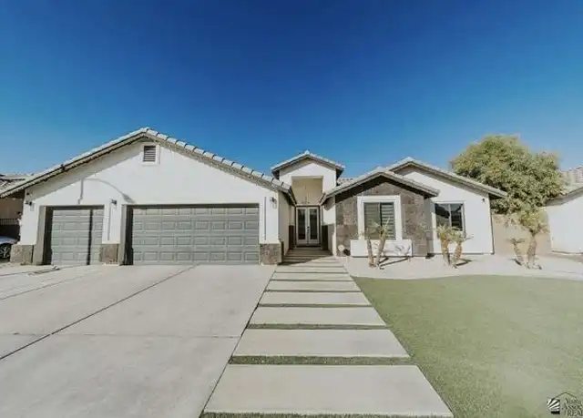 Property at 400 E 12th Pl, Somerton, AZ, 85350, 3 beds, 2 baths, [object Object]