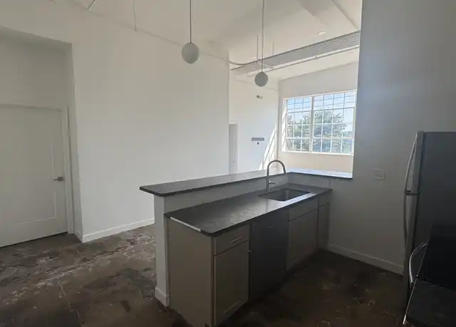 Property at 305 6th St Unit 310, Lynchburg, VA, 24504, 2 beds, 2 baths, [object Object]
