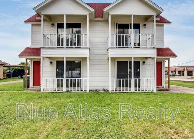 Property at 2302 Indigo Ln, Arlington, TX, 76015, 2 beds, 1.5 baths, [object Object]