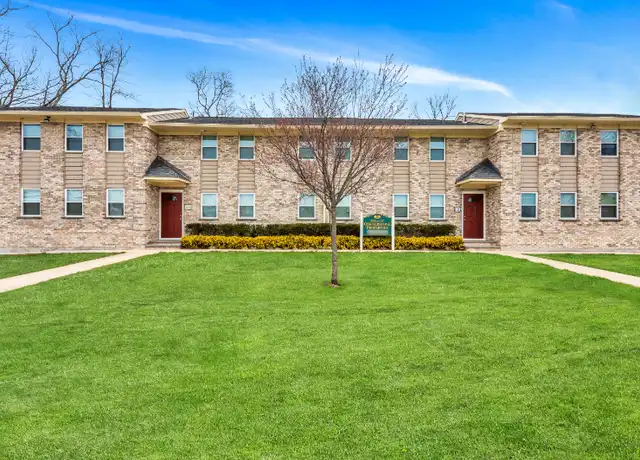 Property at 55 Taylor St Unit B1, Copiague, NY, 11726, 1 bed, 1 bath, [object Object]
