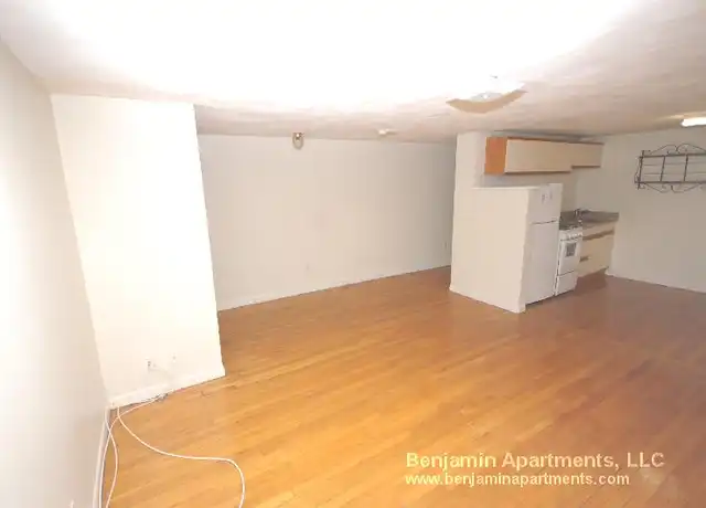 Property at 107 Gordon St Unit G2, Brighton, MA, 02135, 2 beds, 1 bath, [object Object]