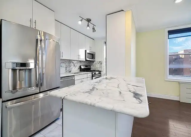 Property at 6259 108th St Unit 6B, Forest Hills, NY, 11375, 1 bed, 1 bath, [object Object]