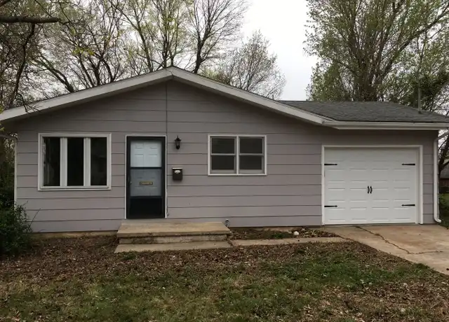 Property at 2422 W Page St, Springfield, MO, 65802, 3 beds, 1 bath, [object Object]