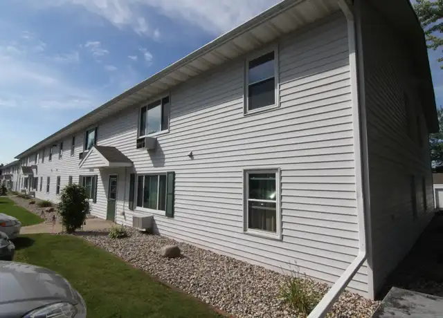 Property at 1018 W Laurel Ct Unit 205, Marshfield, WI, 54449, 2 beds, 1 bath, [object Object]