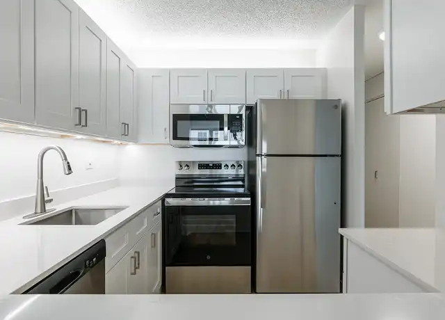Property at Columbus Plaza - 233 E Wacker Dr, Chicago, IL, 60601, 0 beds, 1 bath, [object Object]