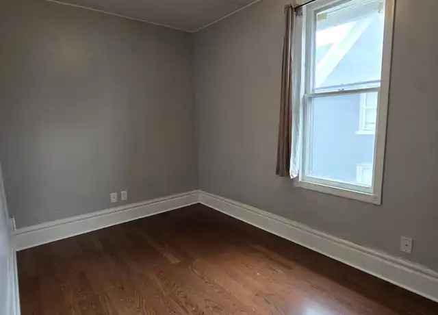 Property at 1449 Quarry Ave NW, Grand Rapids, MI, 49504, 2 beds, 1 bath, [object Object]