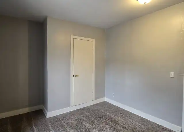 Property at 1449 Quarry Ave NW, Grand Rapids, MI, 49504, 2 beds, 1 bath, [object Object]