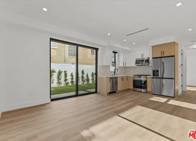 Property at 4823 Satsuma Ave, North Hollywood, CA, 91601, 1 bed, 1 bath, [object Object]
