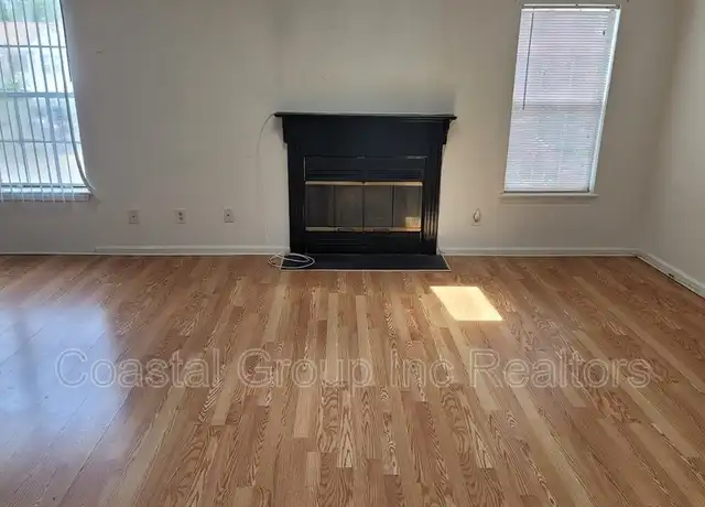 Property at 1424 Deerpond Ln Unit 1, Virginia Beach, VA, 23464, 2 beds, 2 baths, [object Object]
