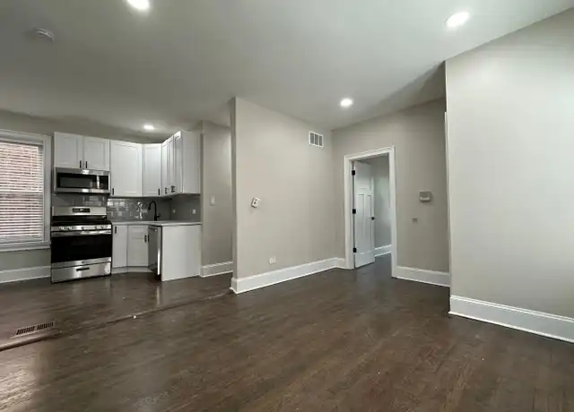 Property at 2048 N California Ave Unit 2F, Chicago, IL, 60647, 2 beds, 1 bath, [object Object]